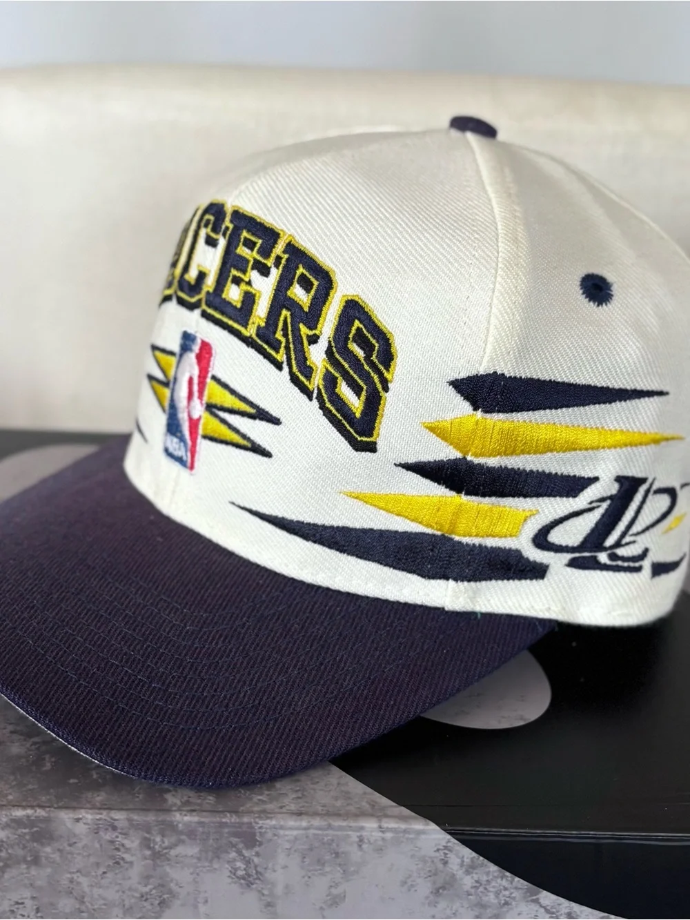 Vintage Indiana Pacers Logo Athletic Diamond Collection Snapback Cap Cream Blue